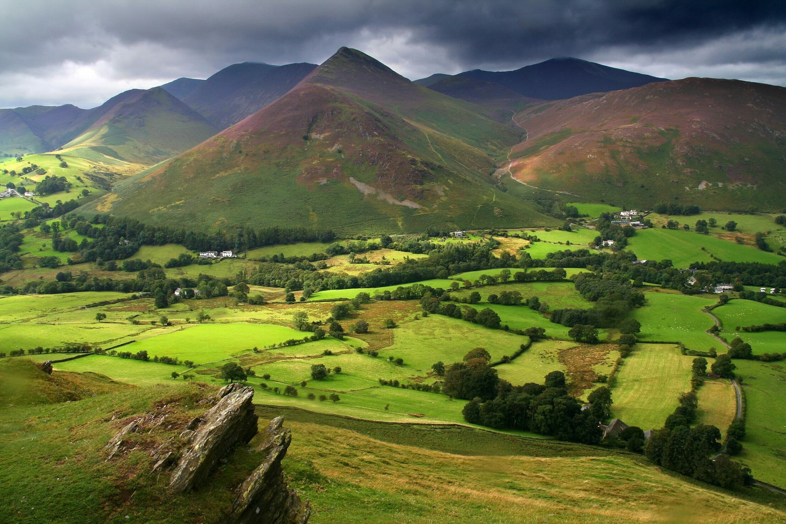 Explore the Beauty of The Lake District: Top Activities and Attractions