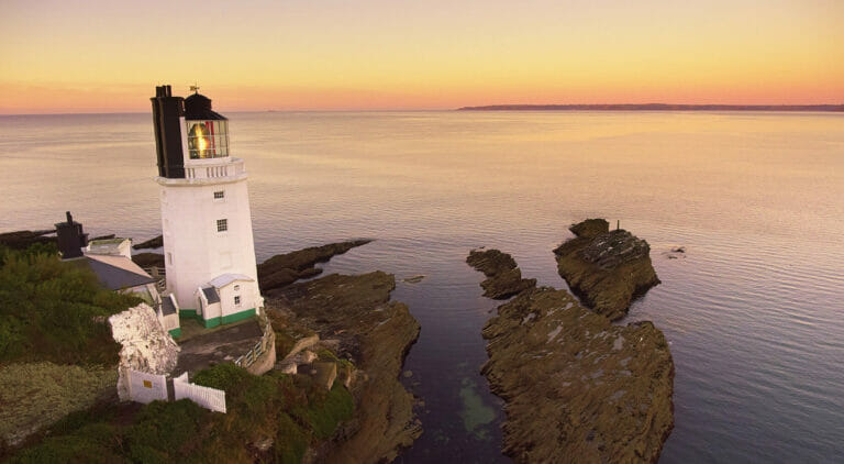 Beacons of Wanderlust: Exploring our Wishlisted Lighthouses for an Unforgettable Stay